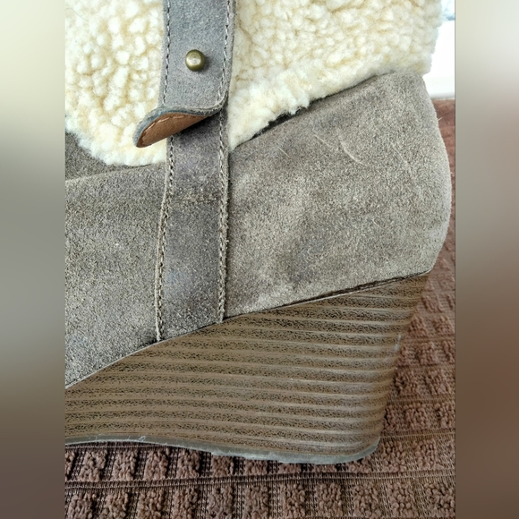 SOLD - Picture 3 of 11